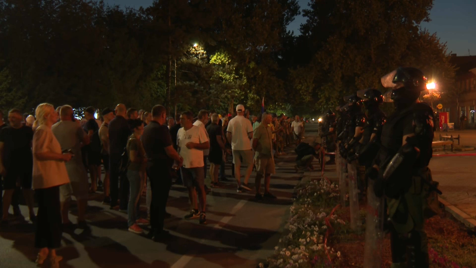 protesti srbija 1.png