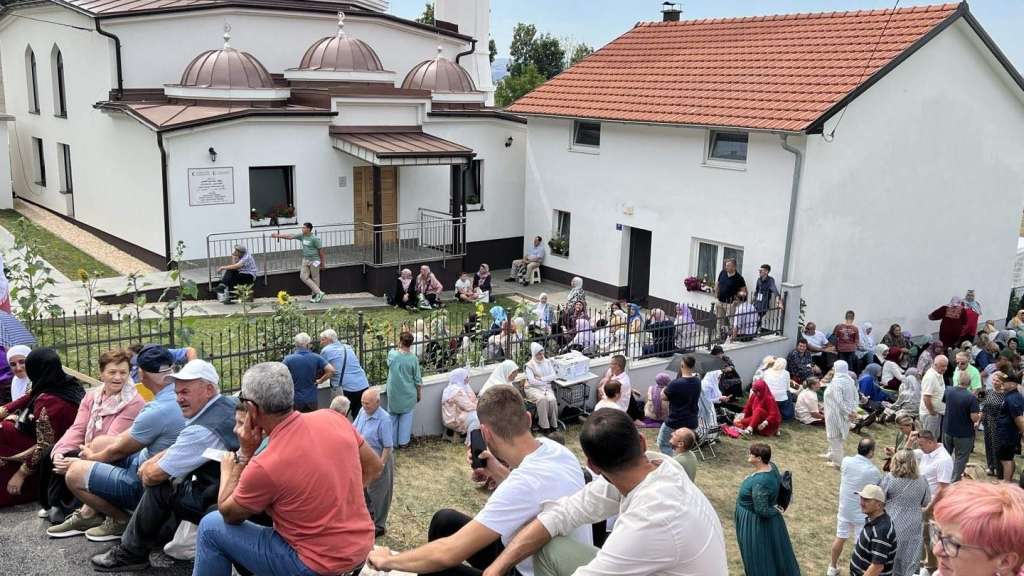 l_929dbe27cea2434ef72dafa9638c06ab