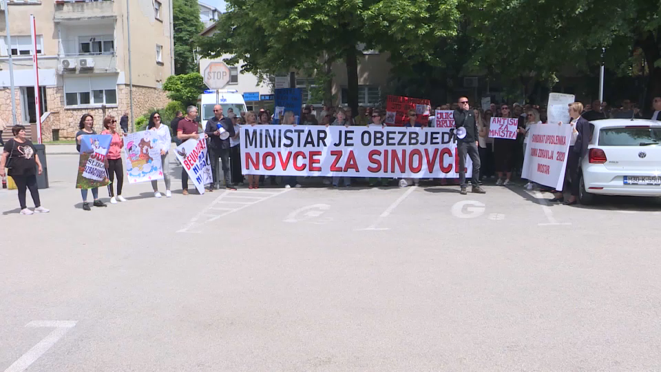 zdravstveni rqadnici hnk strajk