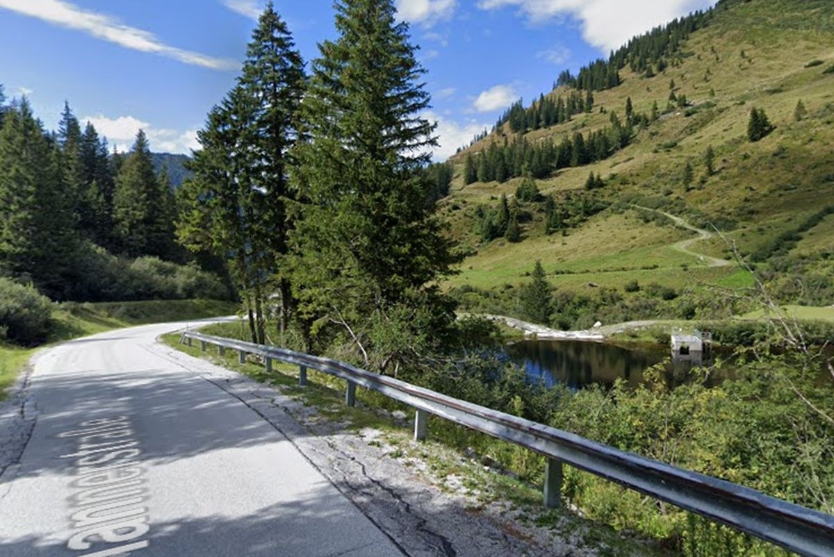 81cd445a-8f87-4a60-8c2f-41dcdf52238d