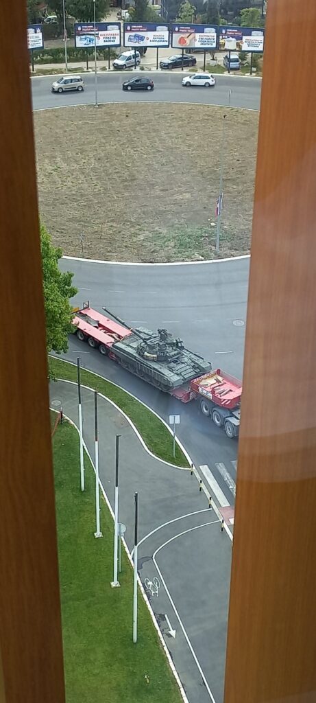 1757340974-image00007-461x1024