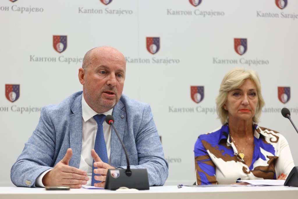 Enis Hasanović Rasema Okić