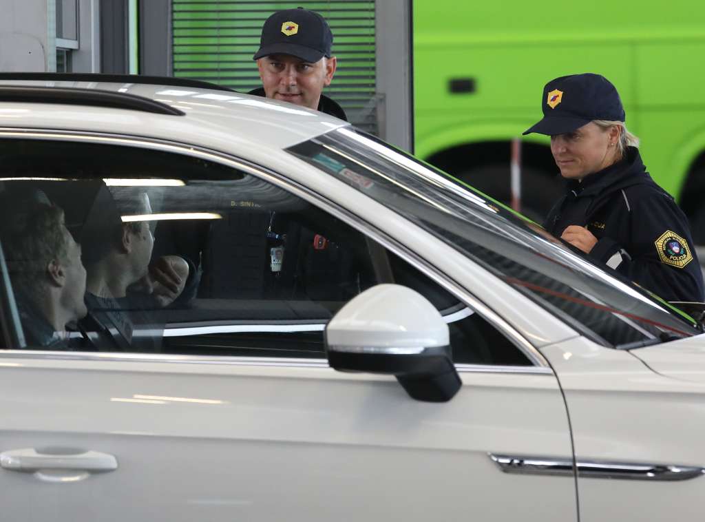 l_b12f0241055b6aa247b4ada3ae98452a