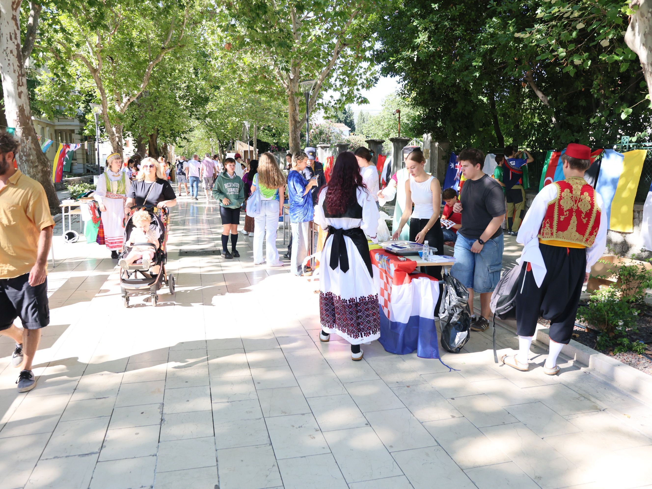 MOSTAR, 20. rujna (FENA) – Koledž ujedinjenog svijeta u Mostaru (UWC Mostar) obilježava dan pokreta Koledža ujedinjenog svijeta. (Foto FENA/ES)