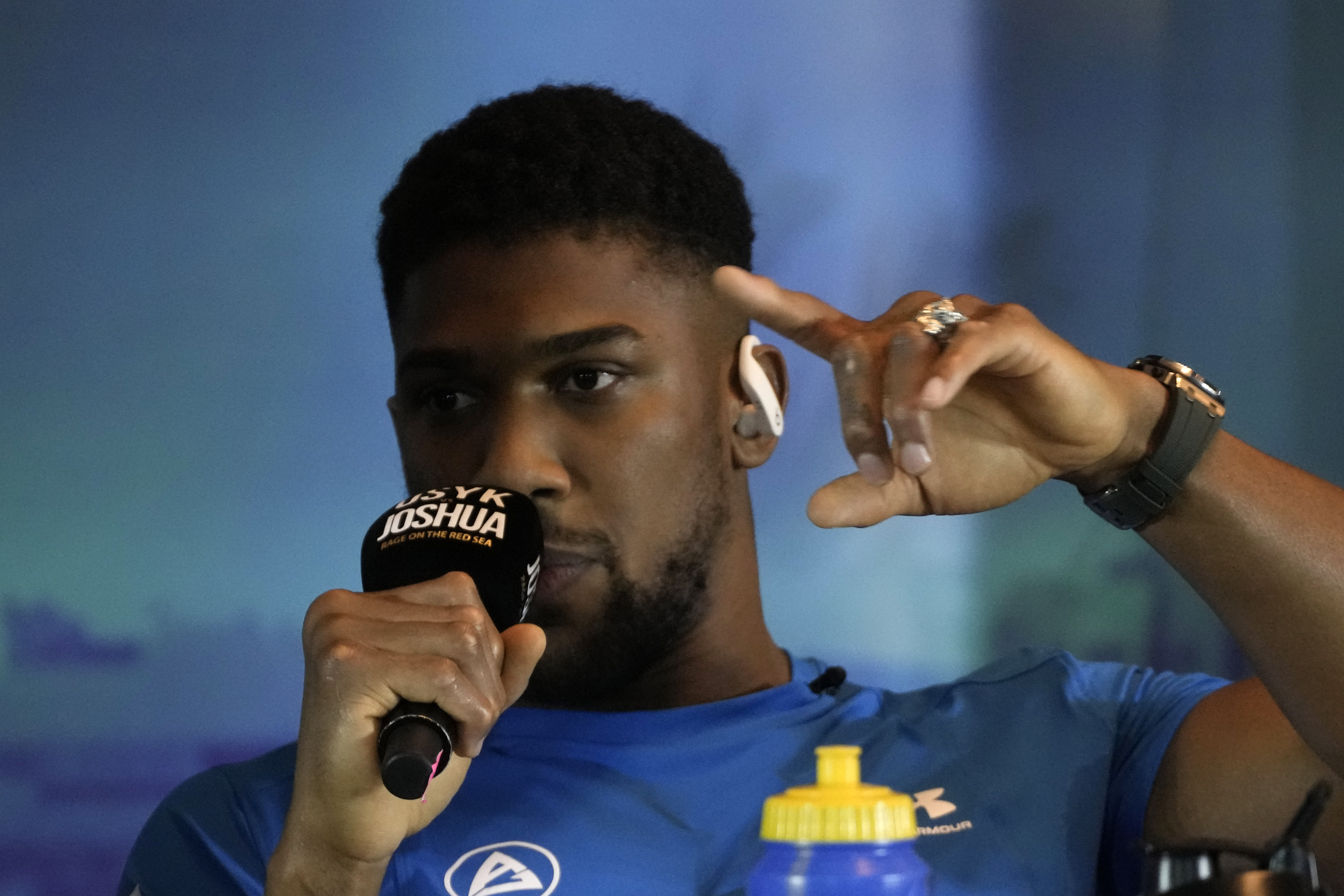 Ukraine's Oleksandr Usyk gestures as he speaks during a press conference in Jeddah, Saudi Arabia, Wednesday, Aug. 17, 2022. Britain's Anthony Joshua is due to fight defending champion Oleksandr Usyk in a heavyweight boxing rematch in Jeddah on Aug. 20. (A