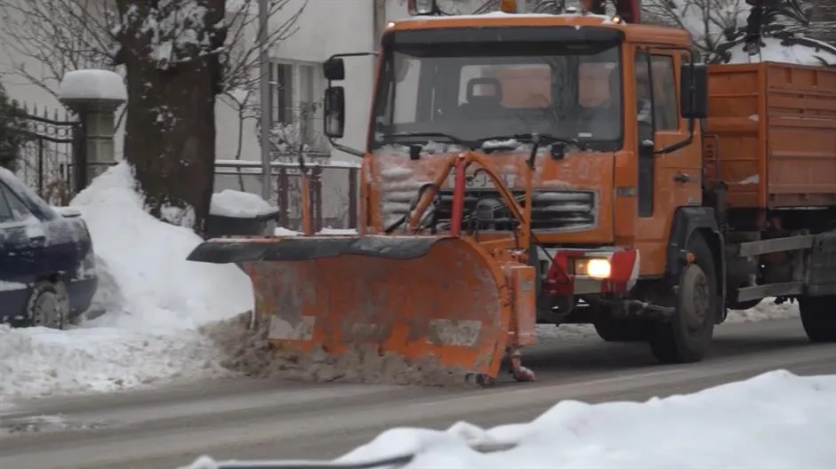 sequence-01-still004-97294.format-webp.width-1200