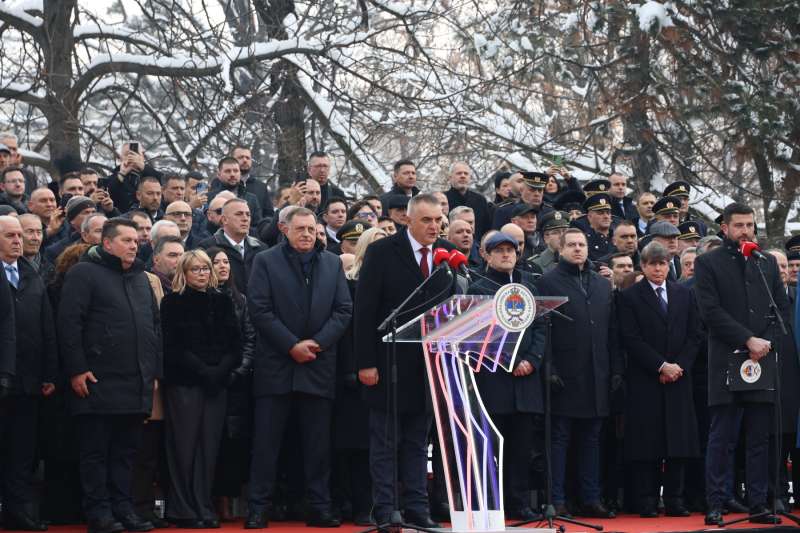 m_b0d170d5987c2b17213ee5140a1983c2