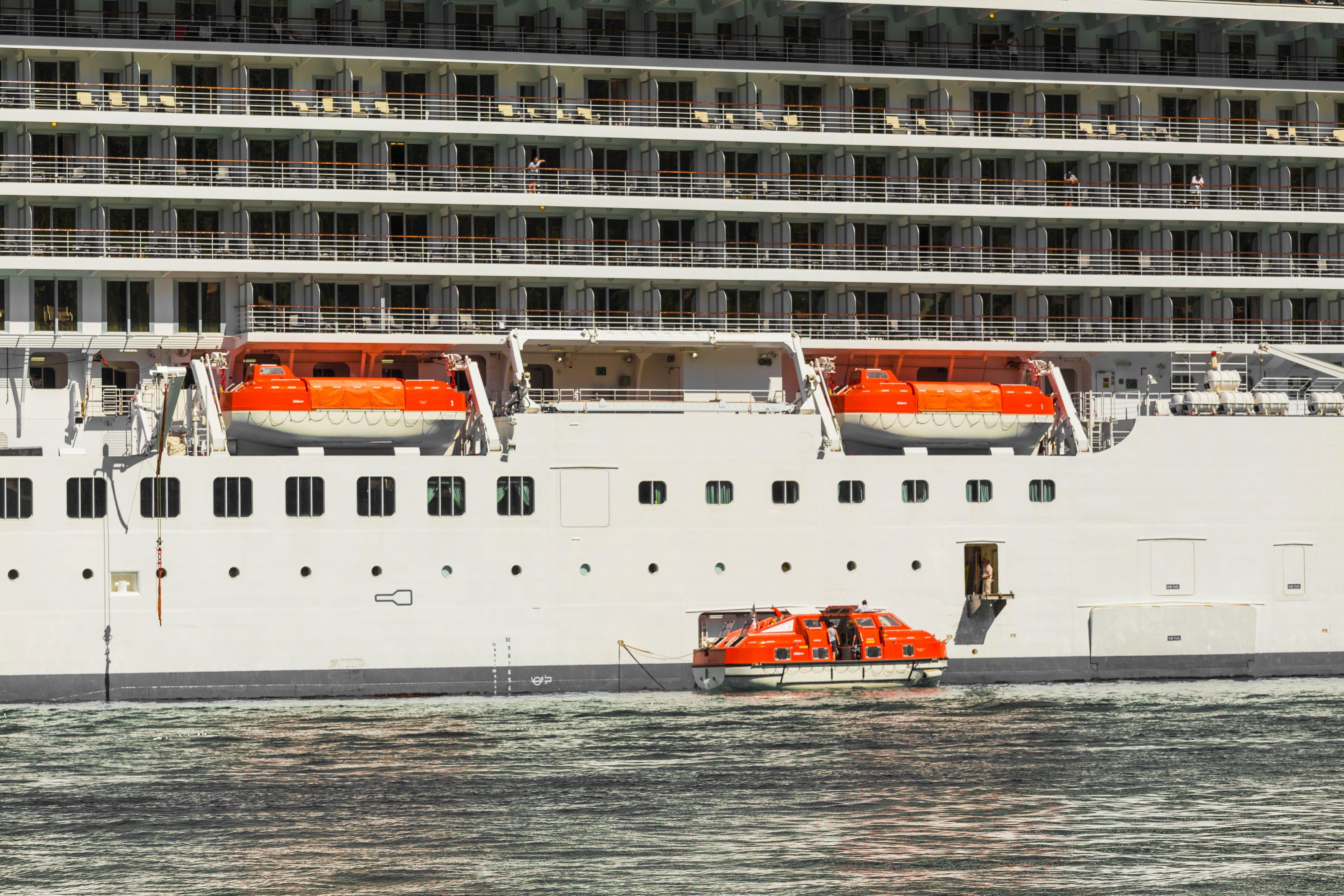 Image: 975191319, License: Royalty-free, Restrictions: