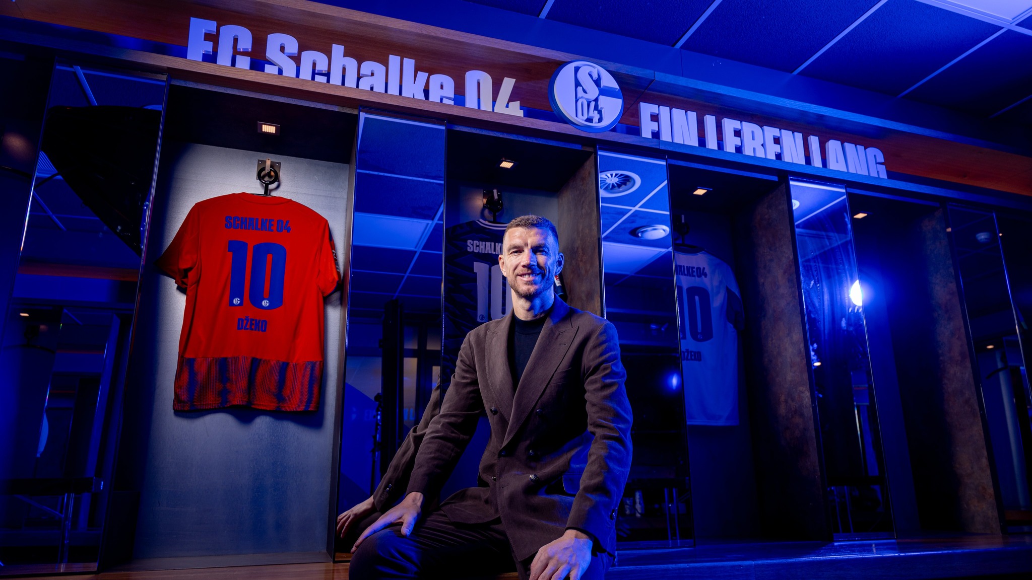 Edin Džeko Edin Dzeko Schalke