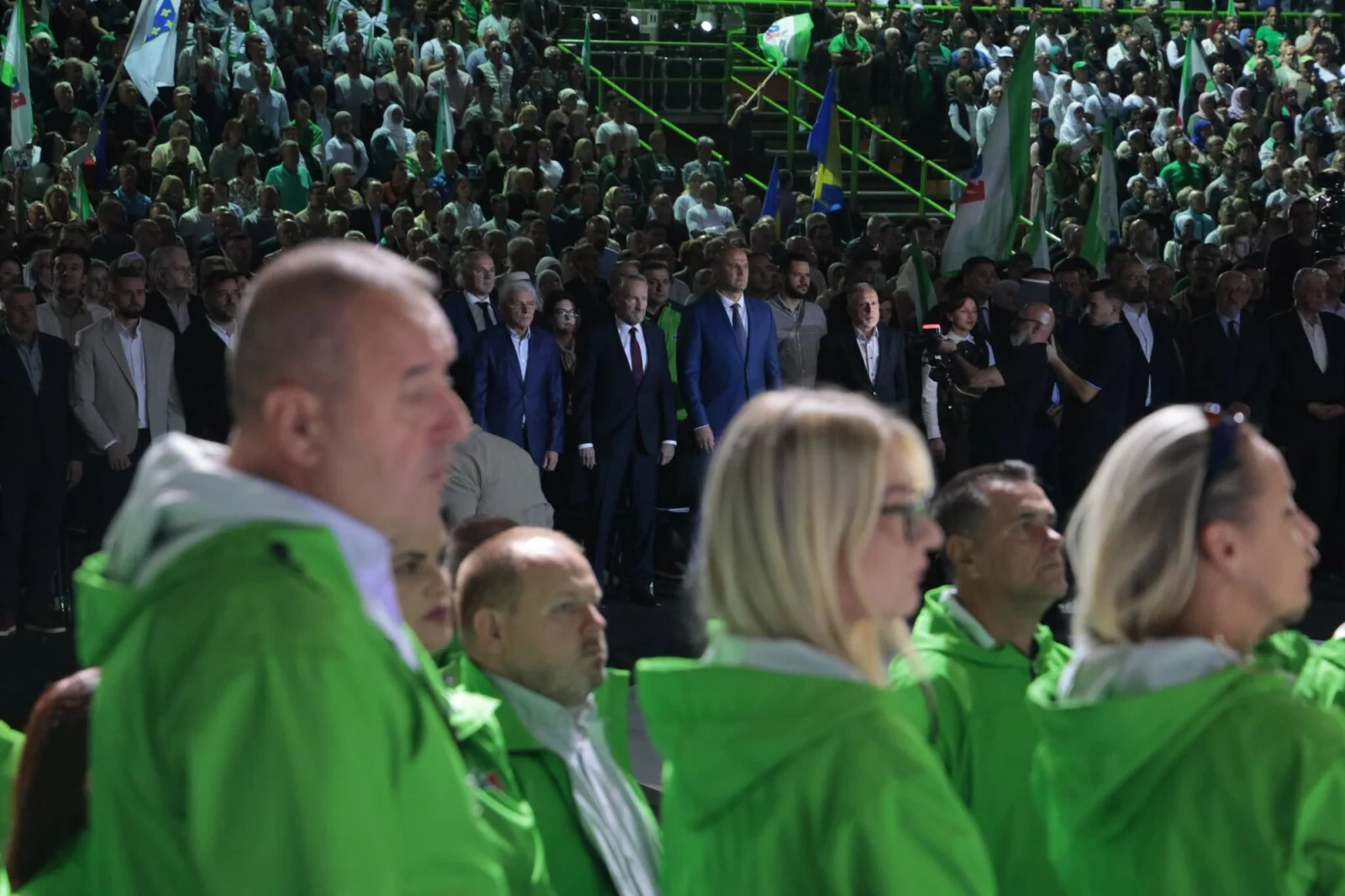 261001215.2_xxl.webp