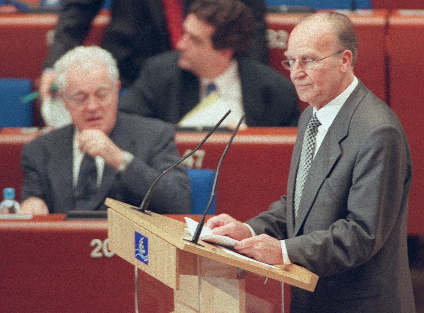 000_SAPA971011887130.jpg