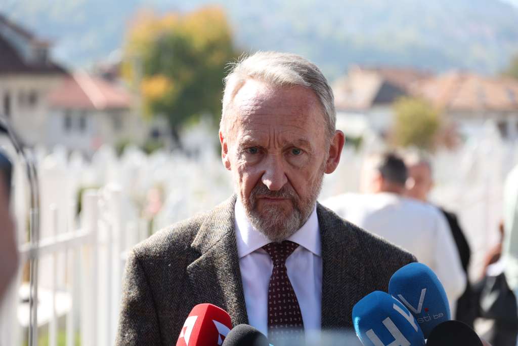 Bakir Izetbegović