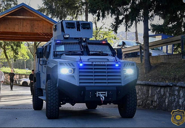 Federalna policija nabavila oklopna vozila Roshel Senator: Balistička zaštita B7 i kamere s pregledom od 360 stepeni