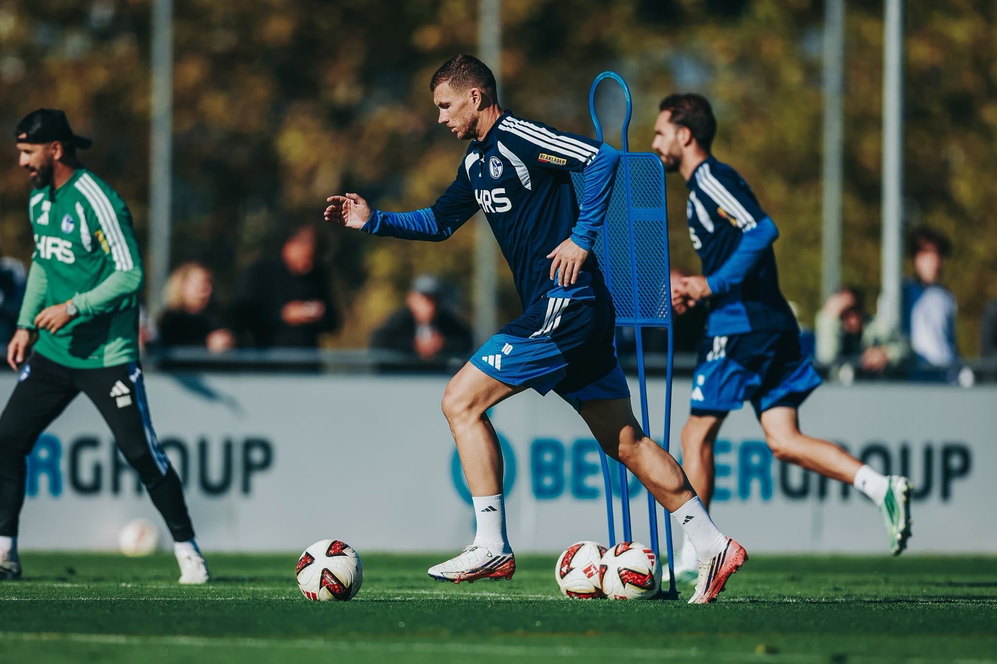 1 dzeko