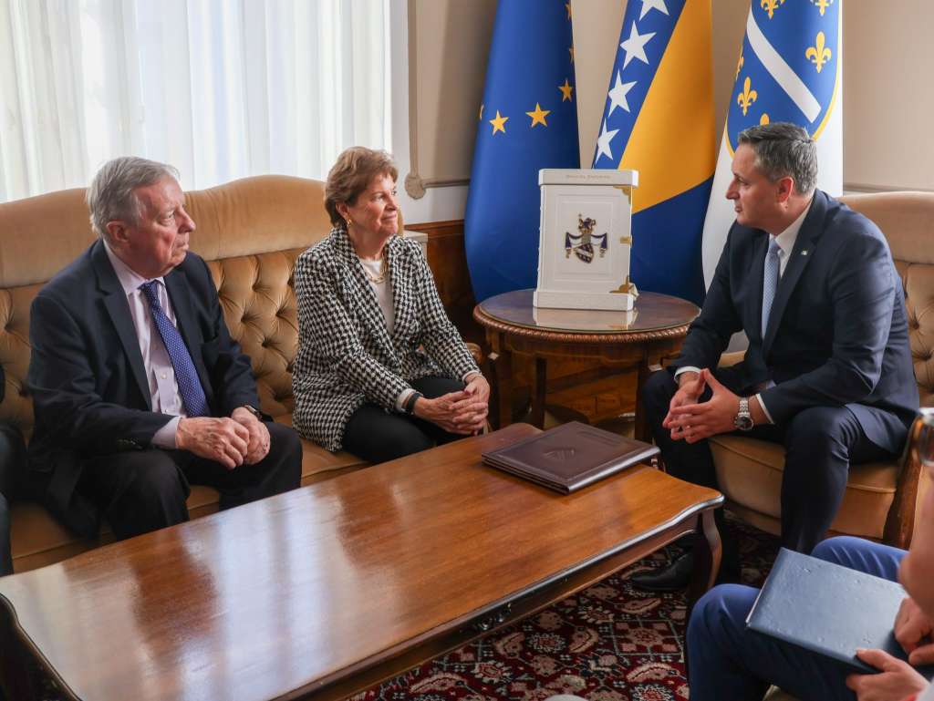Denis Bećirović, Jeanne Shaheen, Richard Durbin