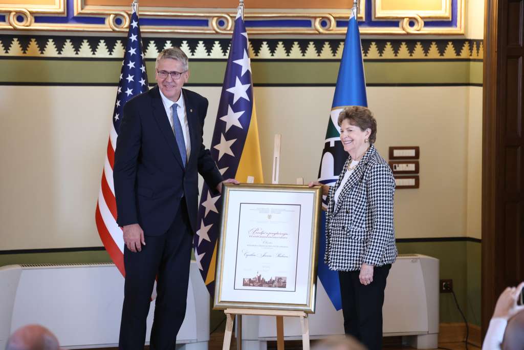 Jeanne Shaheen, počasni građanin Sarajeva