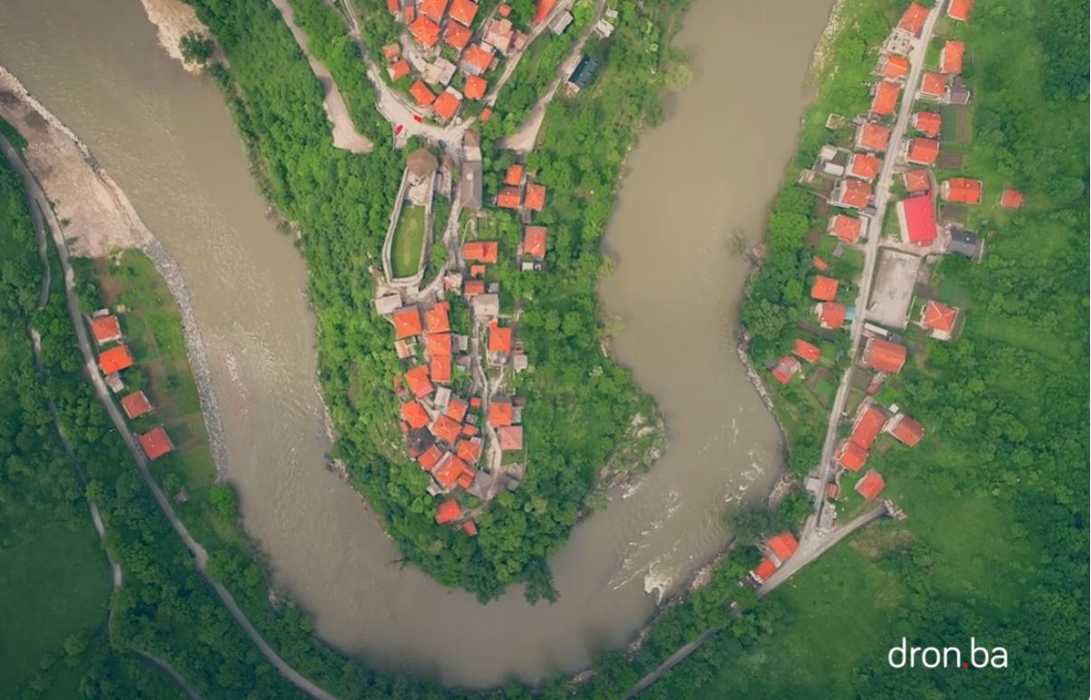 vranduk bosna rijeka dron