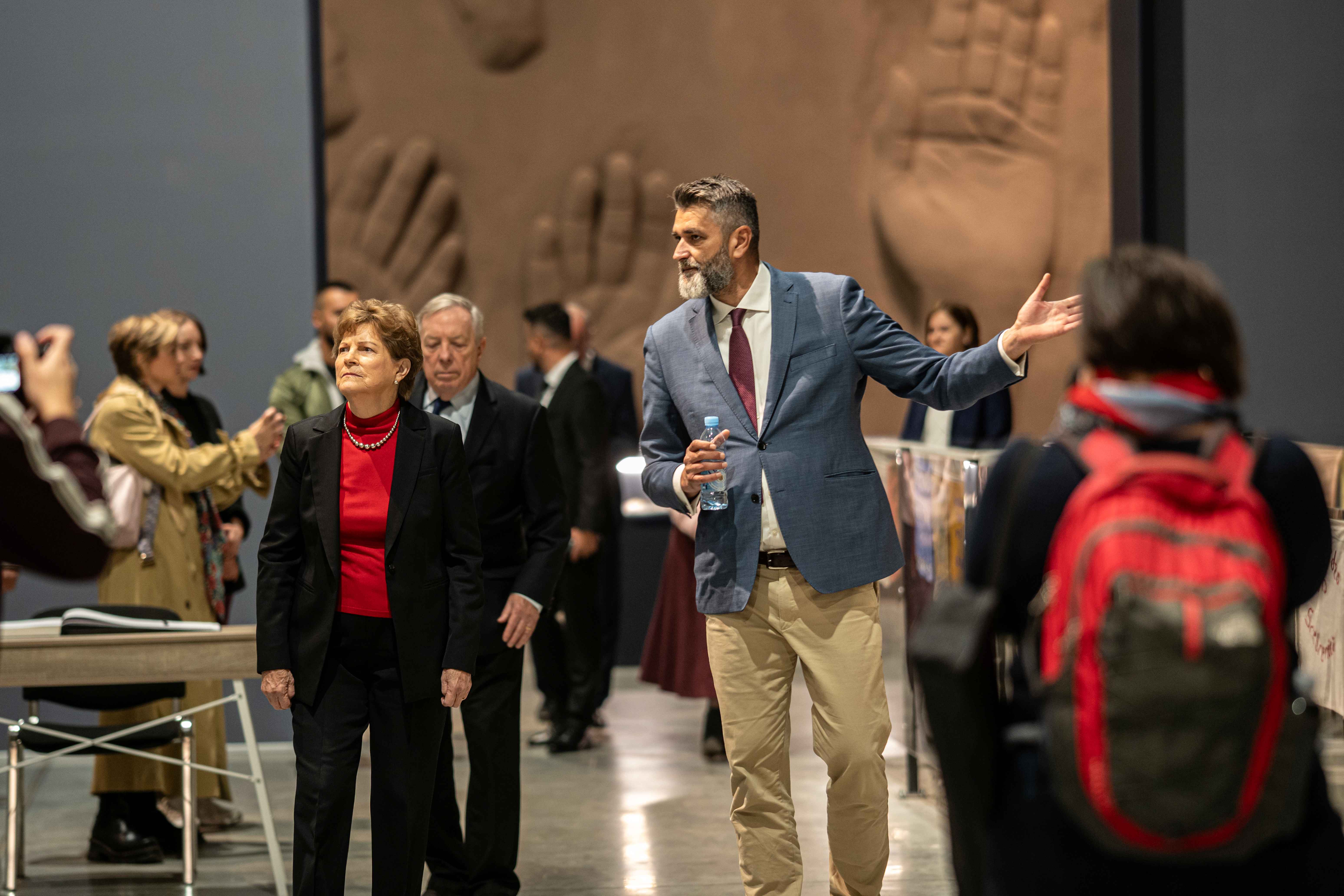 Američki senatori Jeanne Shaheen i Dick Durbin posjetili Memorijalni centar Srebrenica