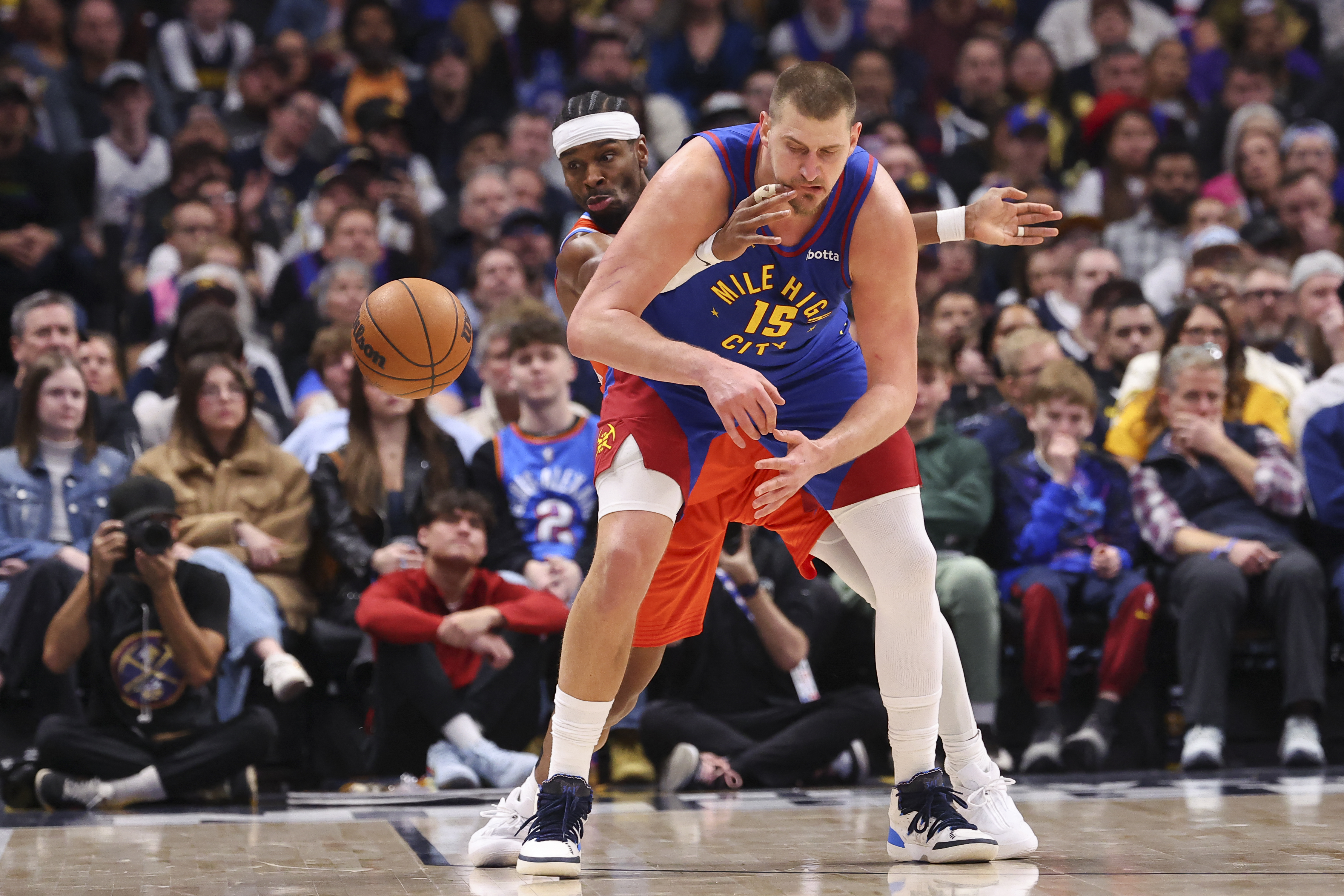 DENVER, COLORADO - FEBRUARY 01: Shai Gilgeous-Alexander #2 of the