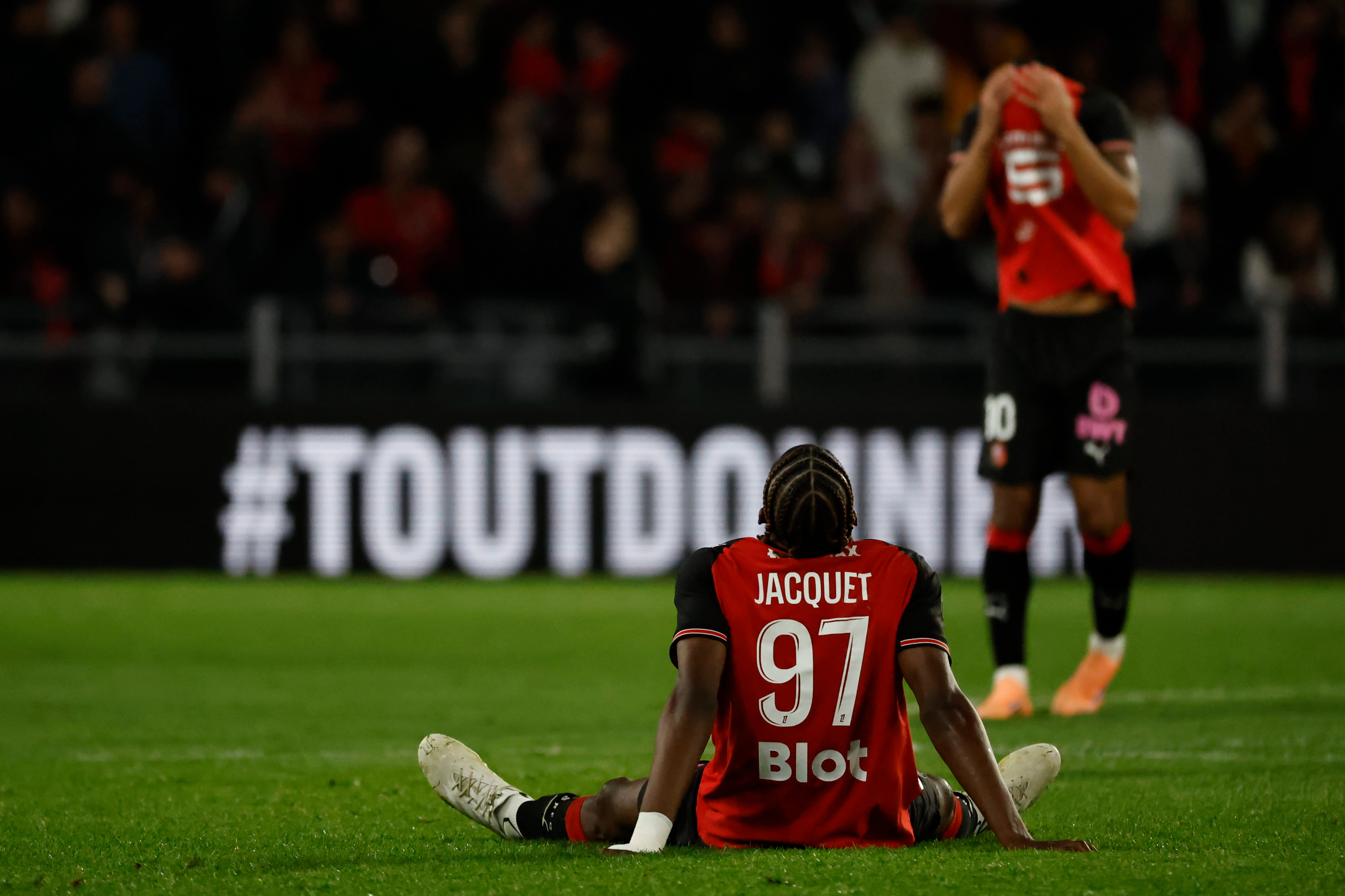 Rennes' Jeremy Jacquet react after losing against Nice during the French League One soccer match between Rennes and Nice, Sunday Oct. 26, 2025 in Rennes, western France. (AP Photo/Jeremias Gonzalez)