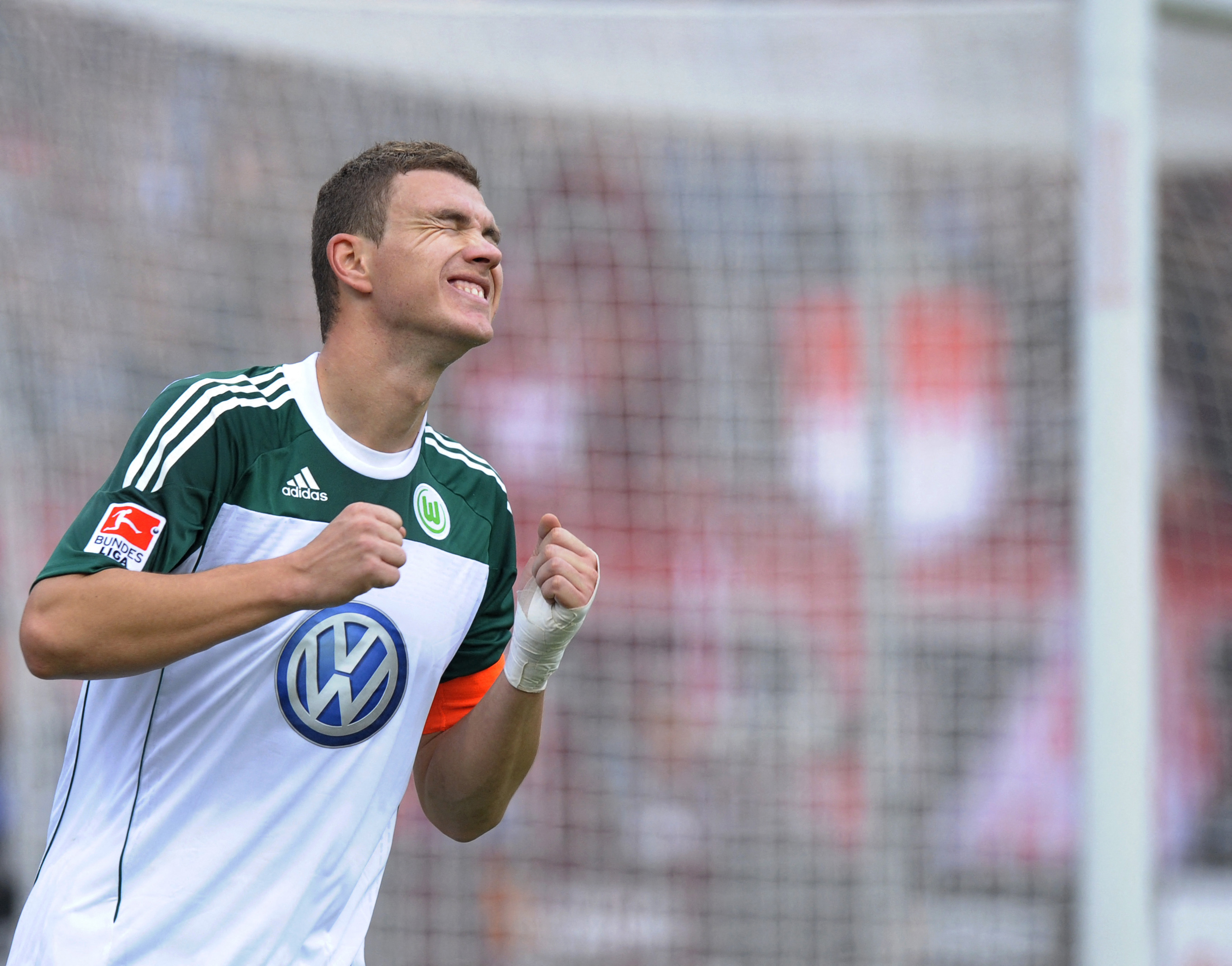 RESTRICTIONS / EMBARGO - ONLINE CLIENTS MAY USE UP TO SIX IMAGES DURING EACH MATCH WITHOUT THE AUTHORISATION OF THE DFL. NO MOBILE USE DURING THE MATCH AND FOR A FURTHER TWO HOURS AFTERWARDS IS PERMITTED WITHOUT THE AUTHORISATION OF THE DFL.Wolfsburg's Bo