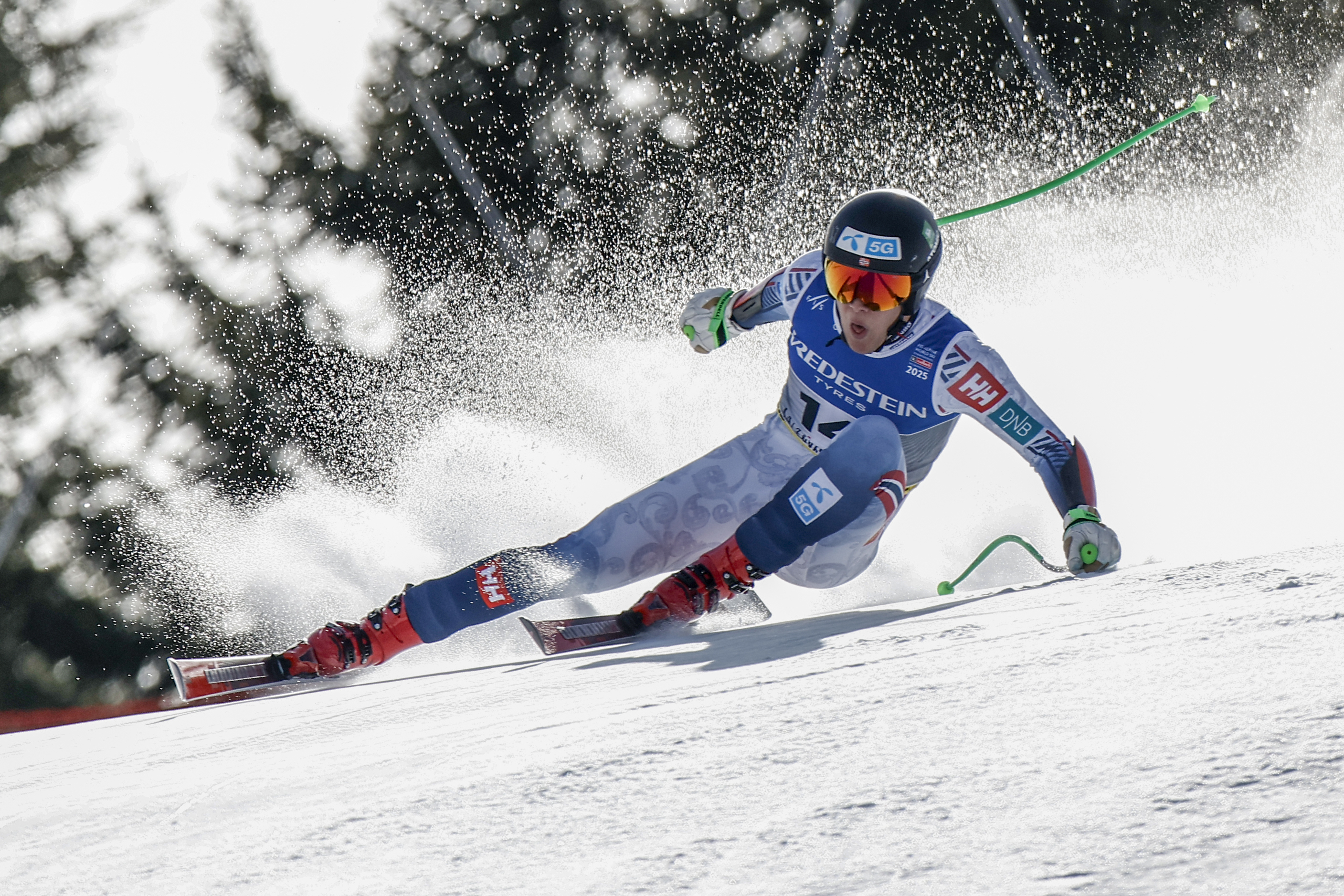 Norway's Fredrik Moeller speeds down the course during a men's Super-G, at the Alpine Ski World Championships, in Saalbach-Hinterglemm, Austria, Friday, Feb. 7, 2025. (AP Photo/Gabriele Facciotti)