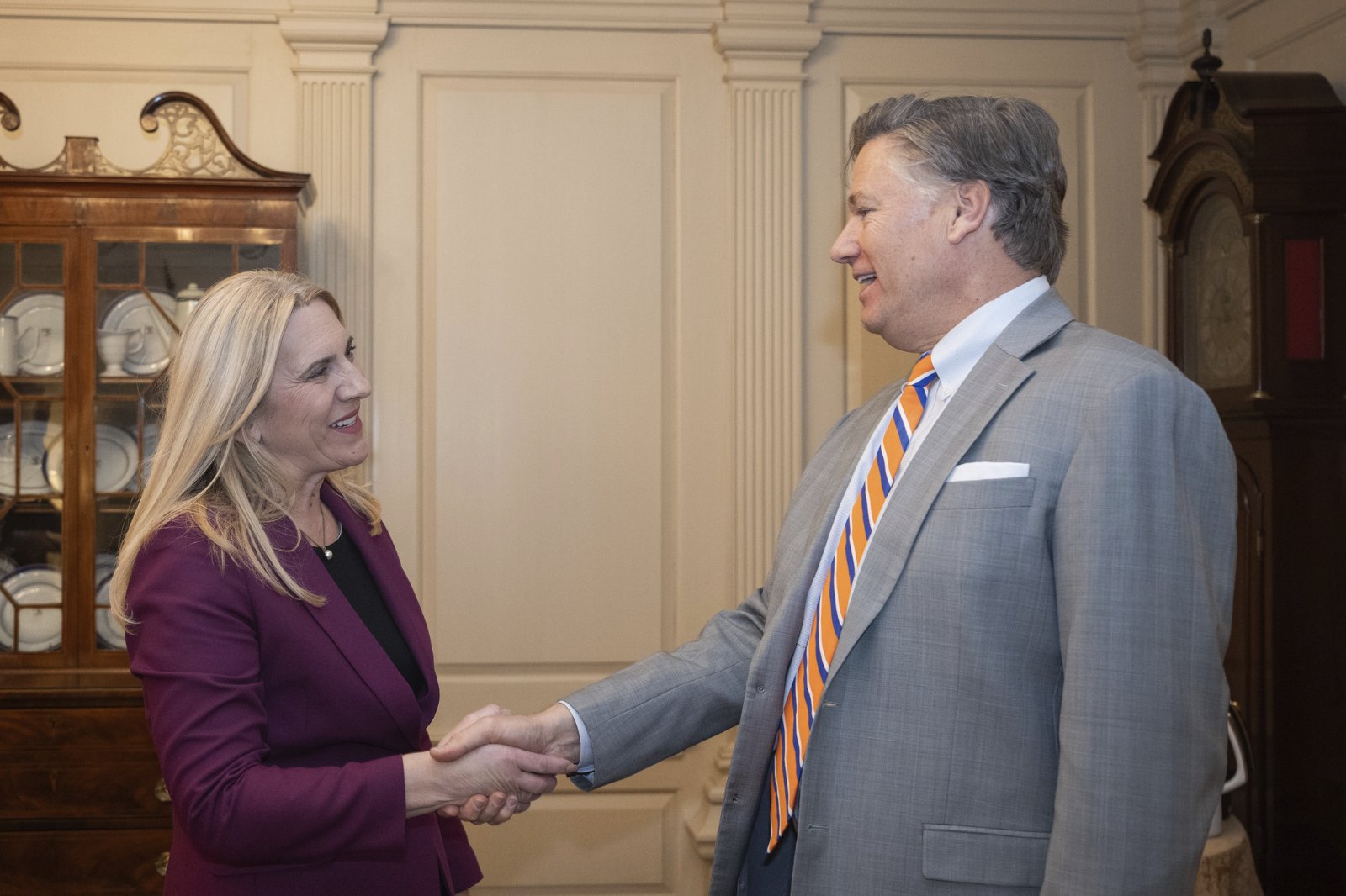 a386bd3b-e3e6-438a-9031-34ac6fb27293