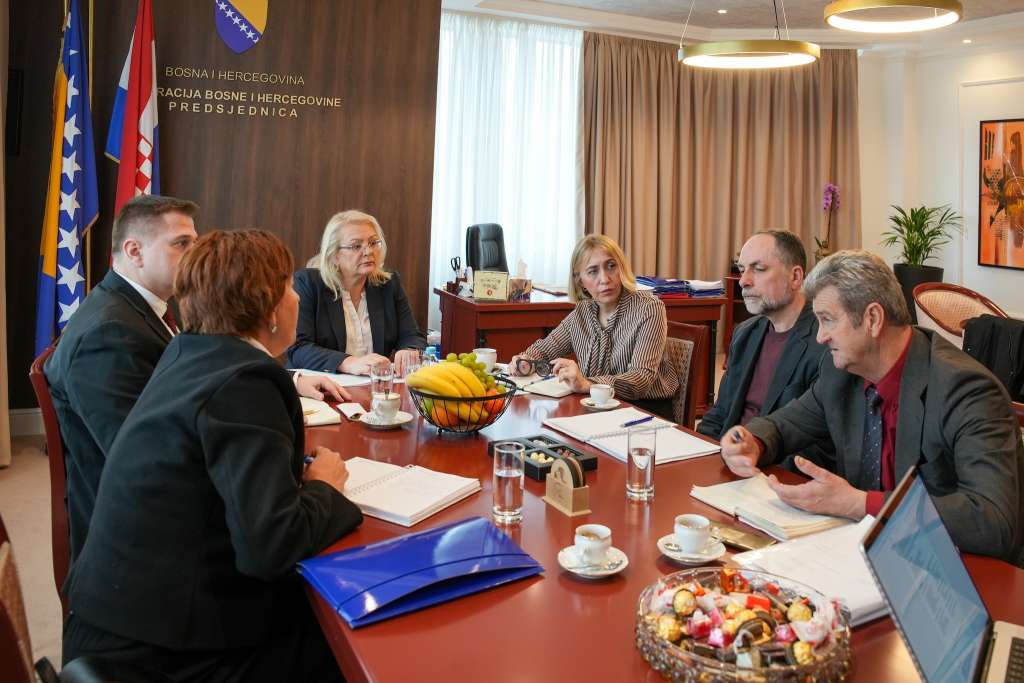 l_86c80d7d6df66fa4c7316d9f4b2e4695