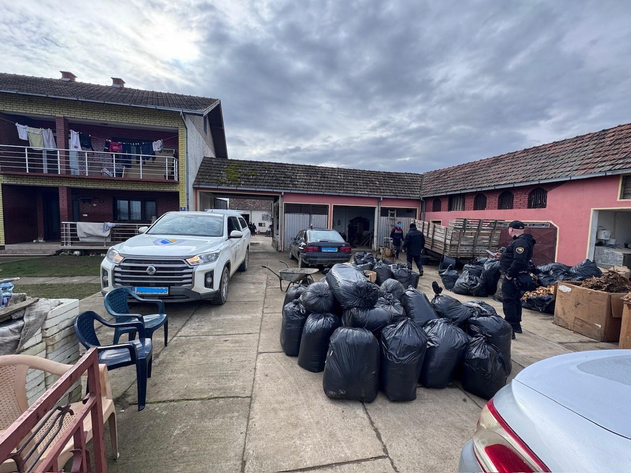 664cb275-8524-4957-b38f-732d771bec43