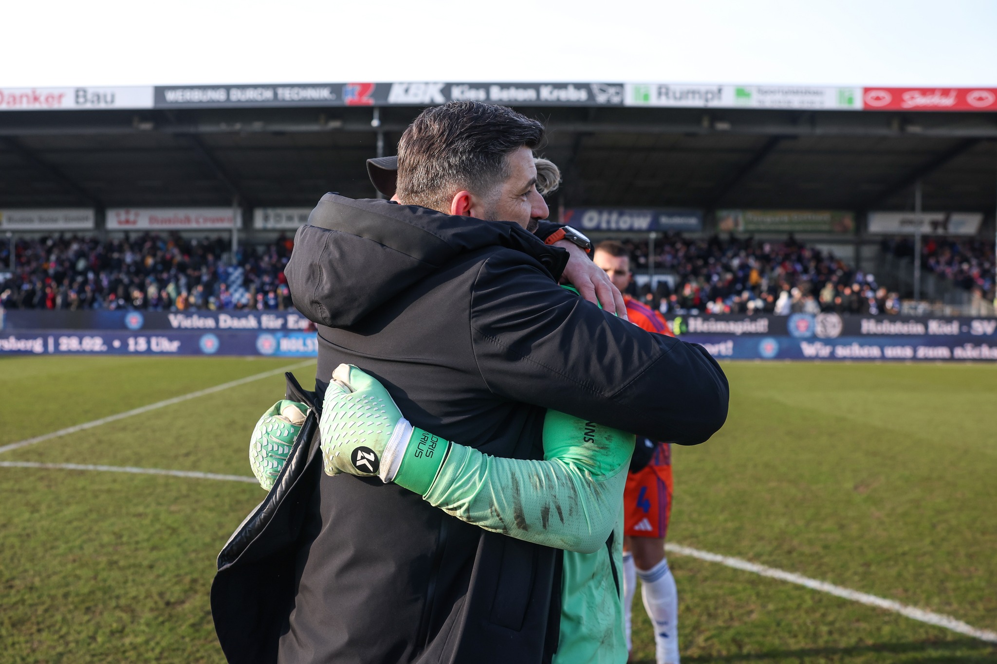 15.02.2026, Fussball, Saison 2025/2026, 2. Bundesliga, 22. Spieltag, Holstein Kiel - FC Schalke 04, Foto: Tim Rehbein/FC Schalke 04