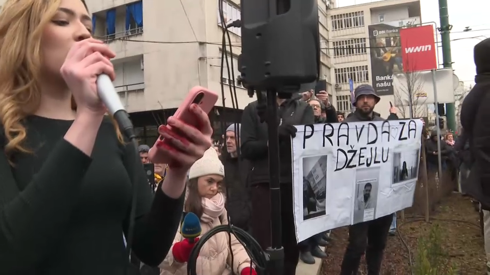 studentica krvava ruka