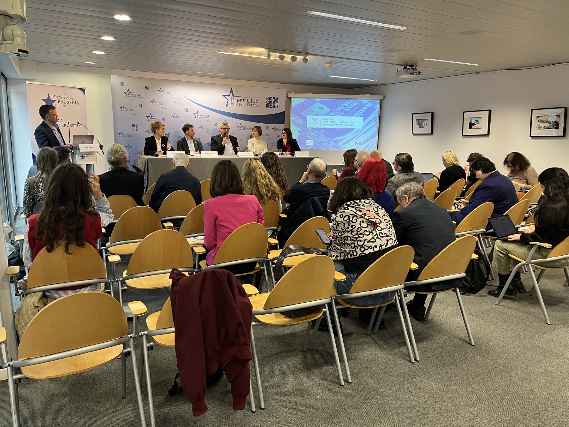 b77d8a22-ad48-4cfc-a039-4a85ff8e68bd