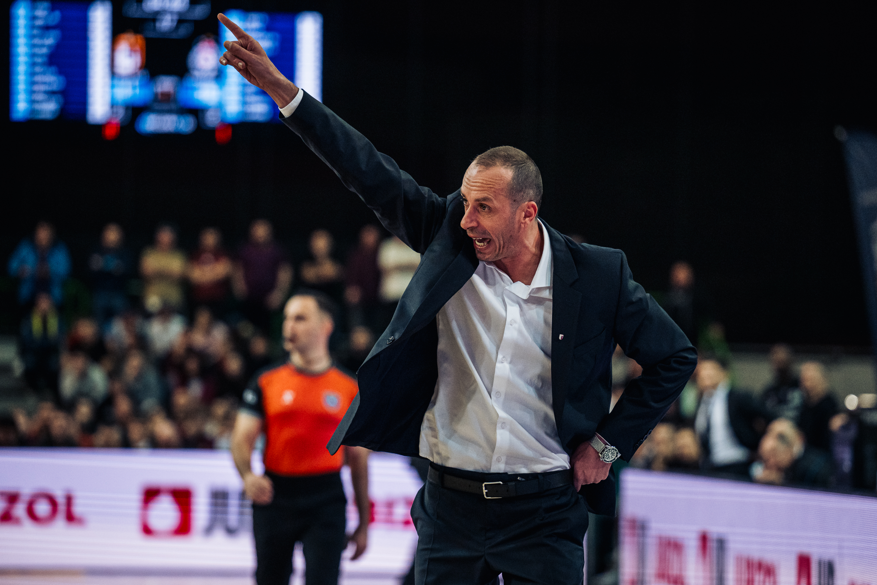 Muhamed Pašalić vs Partizan.jpg