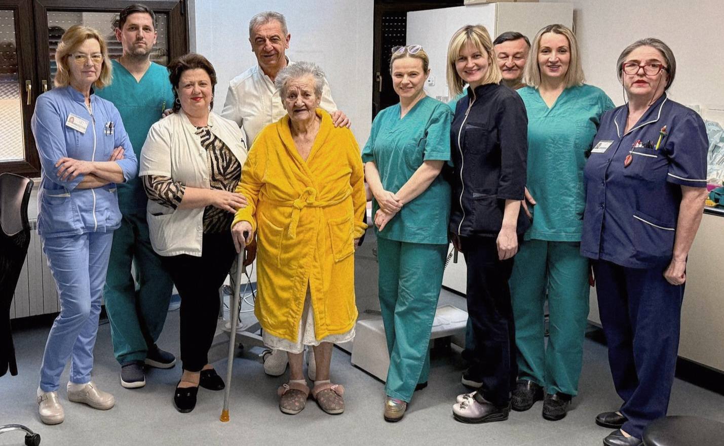 operacija tumora od 36 kg