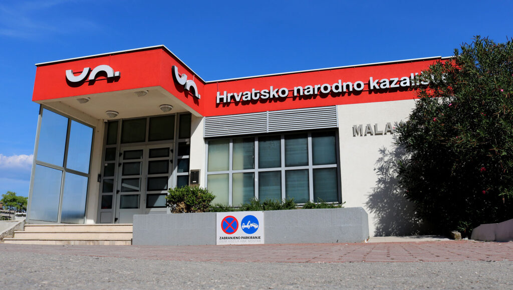 cc418b71-f54f-48eb-9dc7-9f2a745f903e