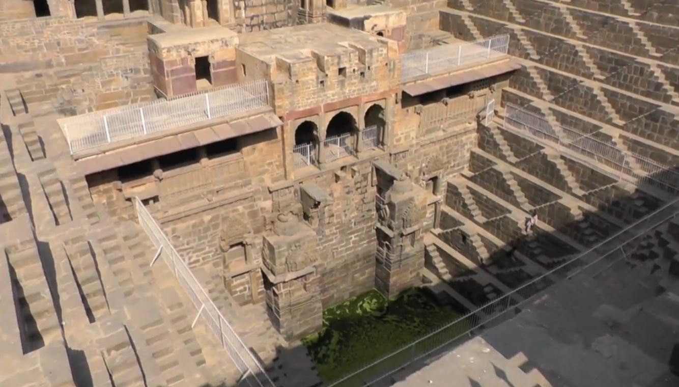 Najveći i najdublji bunar na svijetu skriva se čak 13 katova ispod zemlje