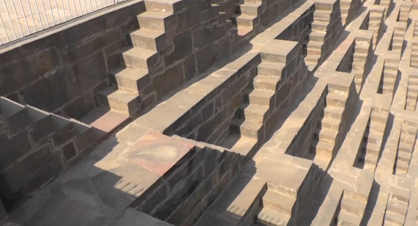 Najveći i najdublji bunar na svijetu skriva se čak 13 katova ispod zemlje