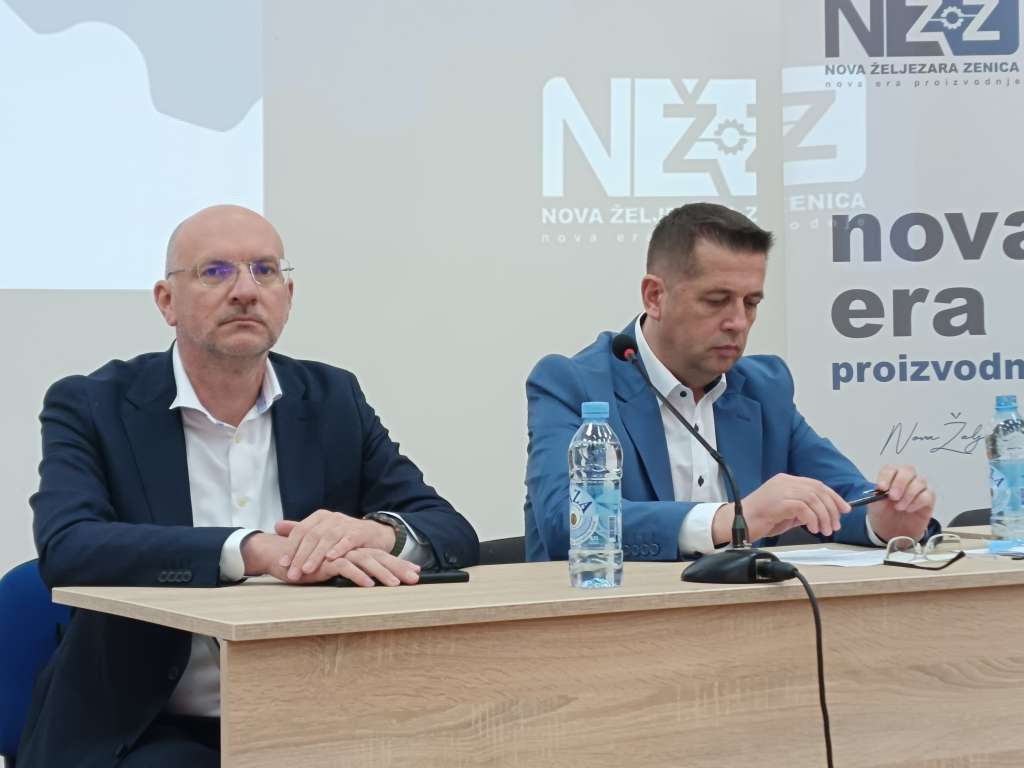 l_7cc8098e204083a66640d9557bf6535a