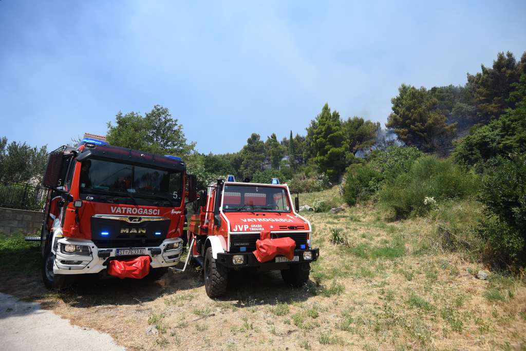 l_be7422b8c1d33a7711abfb554f6a829b