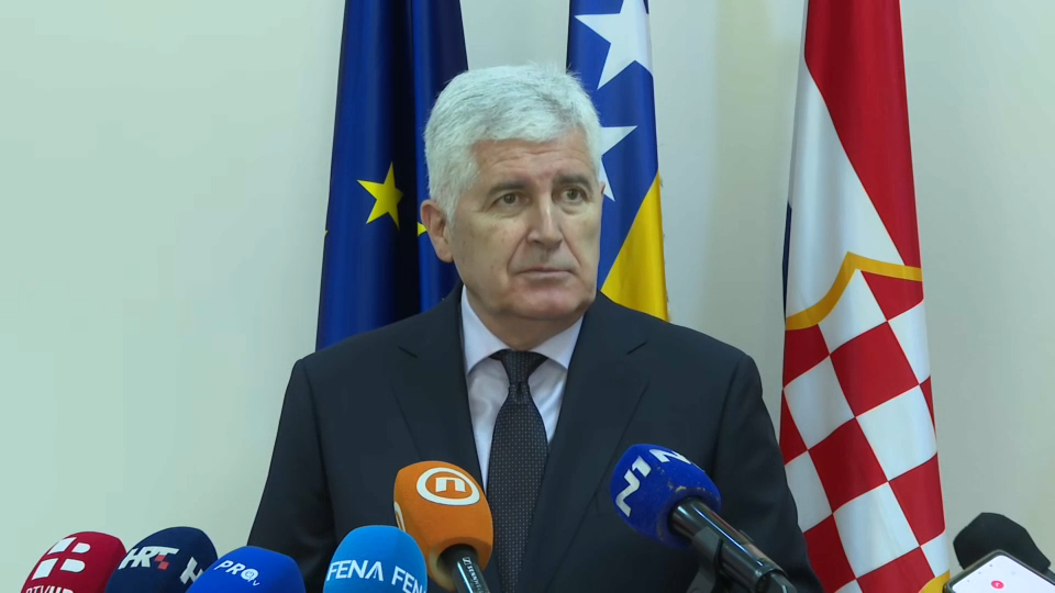 Sjednica HNS-a u Mostaru, Dragan Čović