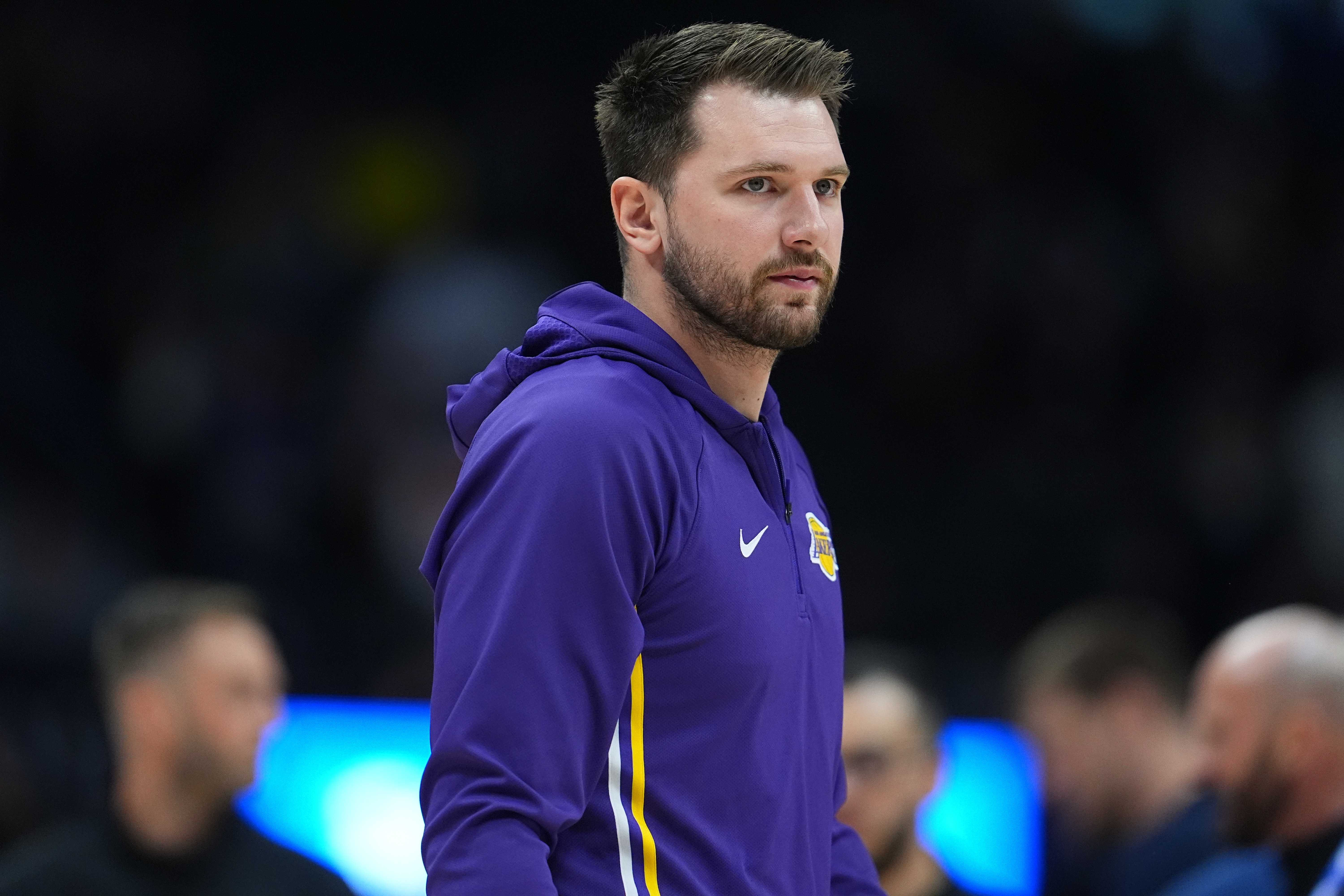 Los Angeles Lakers guard Luka Dončić (77) in the first half of an NBA basketball game Thursday, March 5, 2026, in Denver. (AP Photo/David Zalubowski)