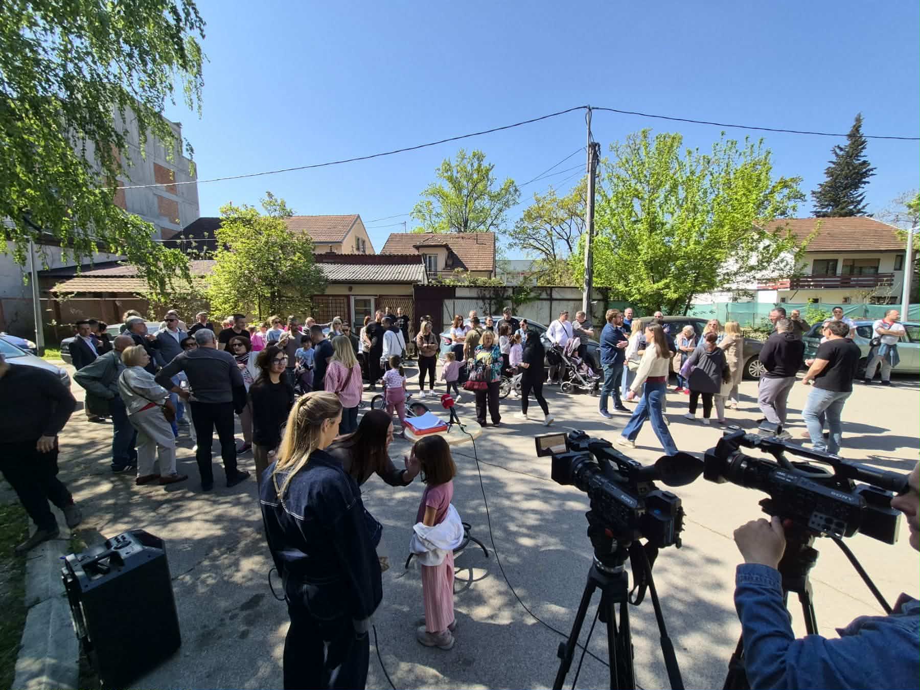 1969da65-2ec6-4445-9689-b5dd4d44f36c