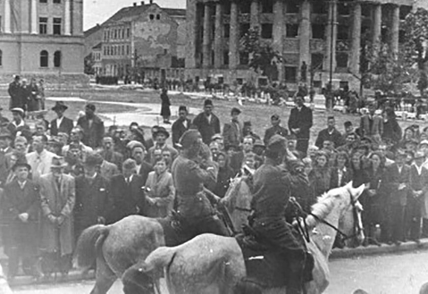 Banjaluka-10-docek-oslobodilaca-april-1945-872x599