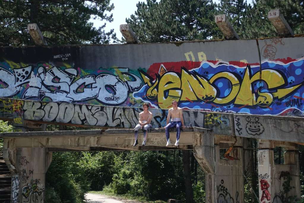 l_d3ab5a65eac9e43eaf30fcc4f0414ac2