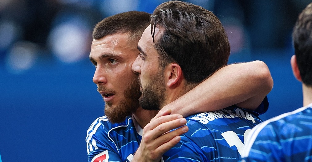 SCHALKE KARLSRHUE
