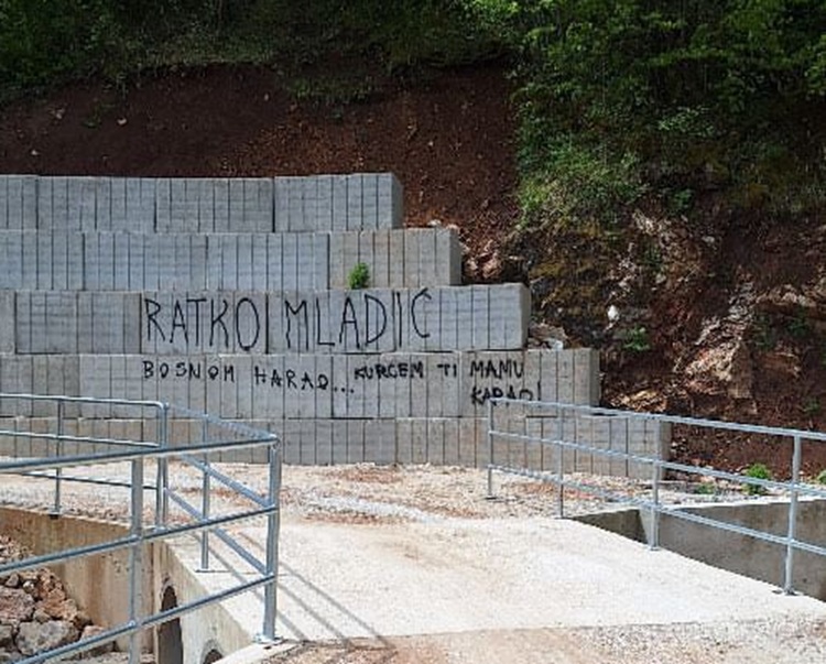 ratko-mladićgrafitUntitled