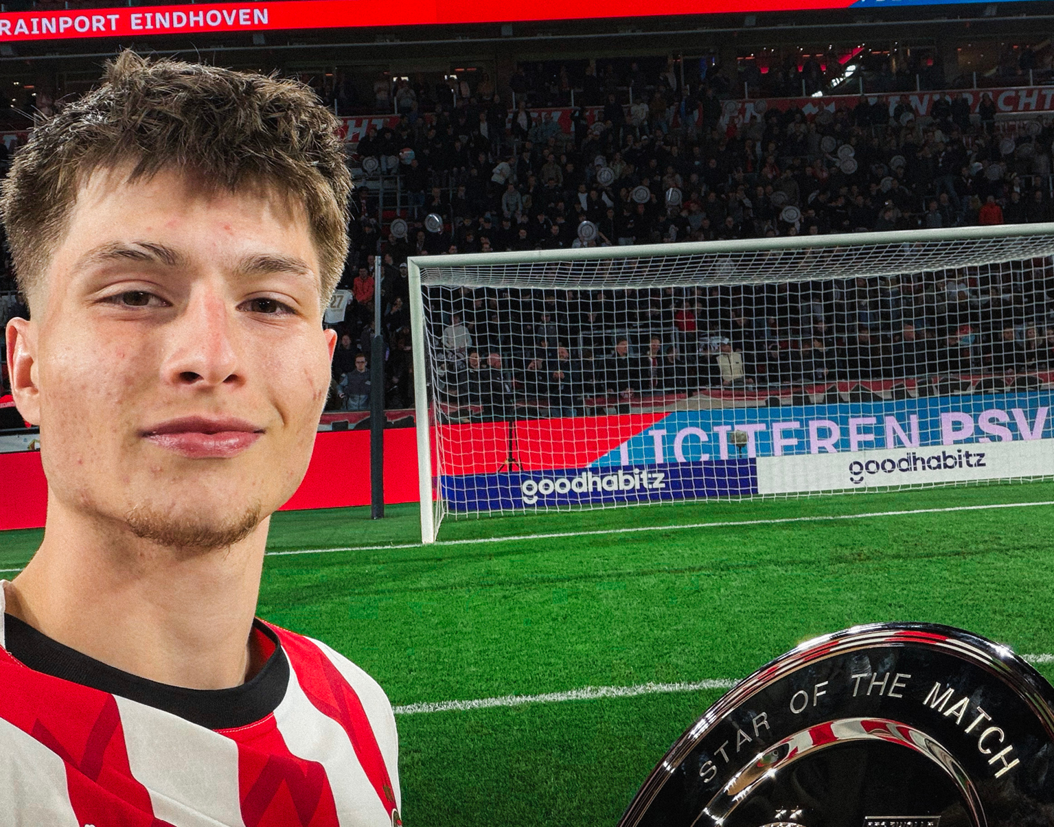 Esmir Bajraktarević PSV