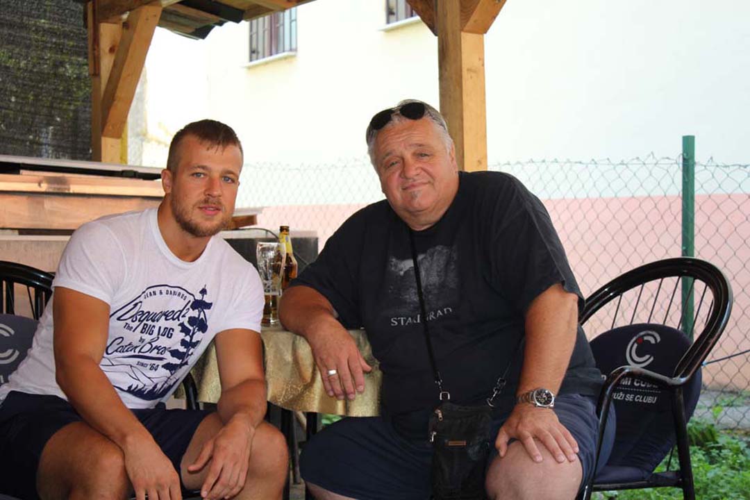 3 Alem Begić i autor testa u Srebrenici 2017 godine
