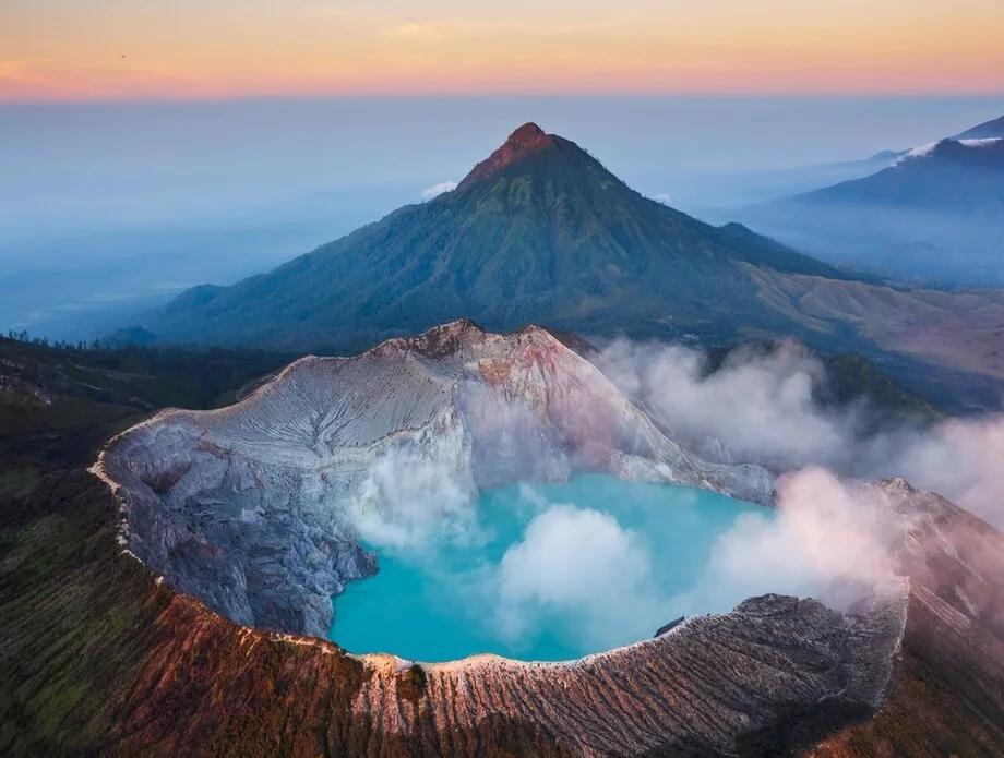 63324608-kawah-ijen
