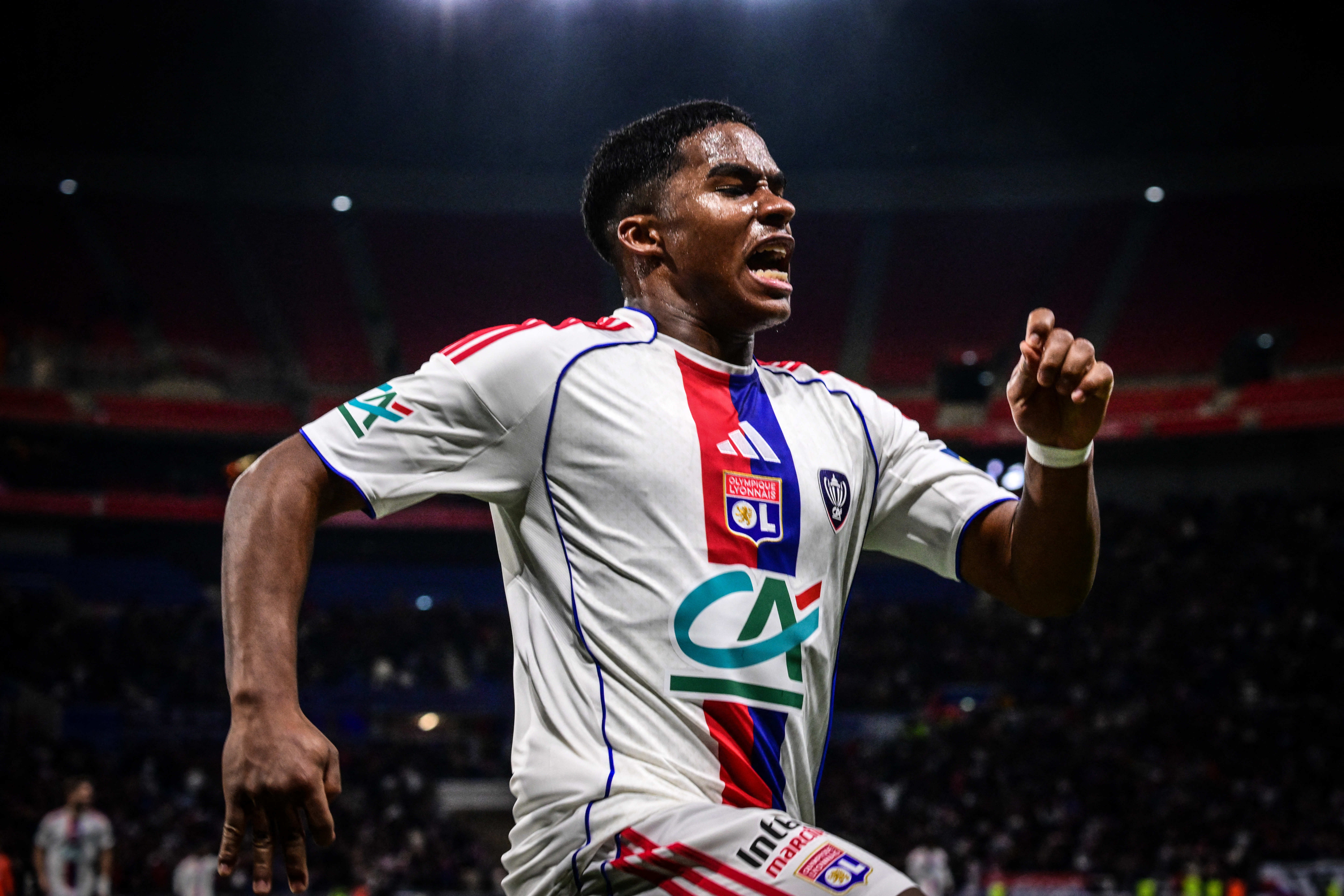 Lyon’s Brazilian forward #09 Endrick celebrates celebrates scoring his team's first goal during the French Cup round of 16 football match between Olympique Lyonnais and Laval Stade Mayenne FC at Groupama Stadium in Lyon on February 4, 2026. (Photo by OLIV